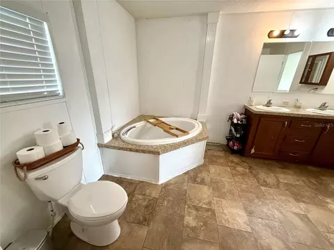 Bath - 23667 81st Rd, O Brien, FL 32071 photo 2 of 6