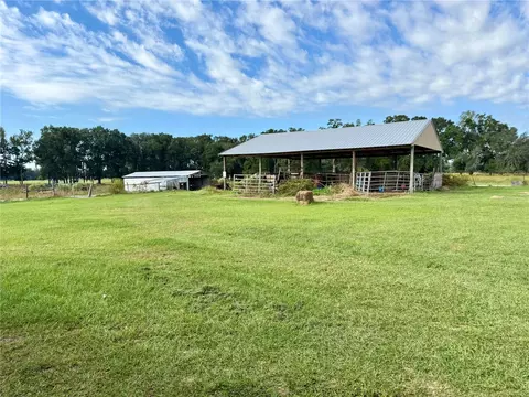Exterior - 23667 81st Rd, O Brien, FL 32071 photo 6 of 12