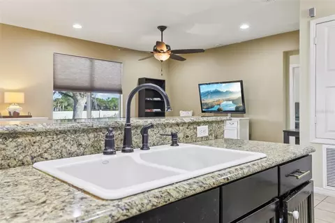 Kitchen - 1689 Strathmore Cir, Mount Dora, FL 32757 photo 4 of 4