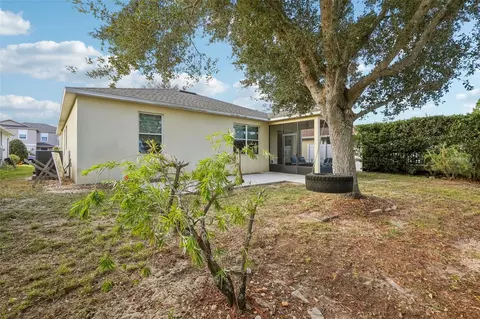 Exterior - 1689 Strathmore Cir, Mount Dora, FL 32757 photo 6 of 9