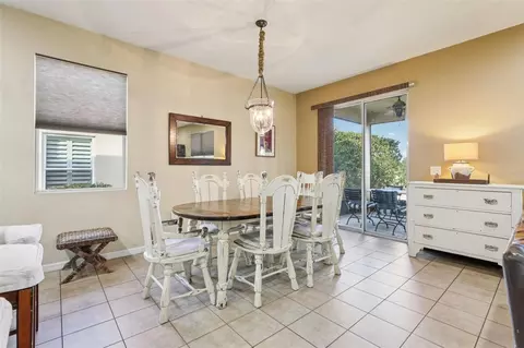Dining - 1689 Strathmore Cir, Mount Dora, FL 32757 photo 1 of 2