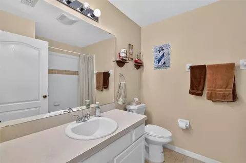 Bath - 10449 Regal View Loop, Clermont, FL 34711 photo 5 of 5