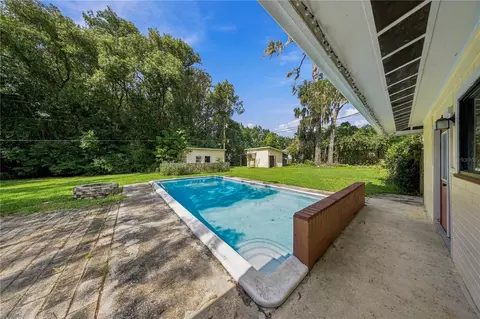Exterior - 1324 SE 33rd Ter, Ocala, FL 34471 photo 2 of 10