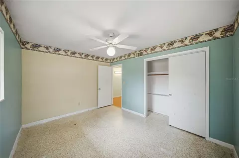 Bedroom - 1324 SE 33rd Ter, Ocala, FL 34471 photo 6 of 6