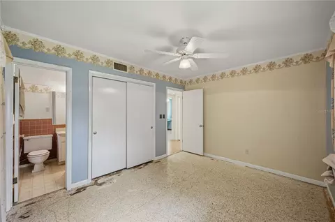 Bedroom - 1324 SE 33rd Ter, Ocala, FL 34471 photo 4 of 6