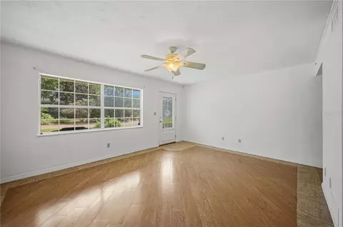 Living - 1324 SE 33rd Ter, Ocala, FL 34471 photo 3 of 4