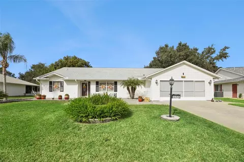 26949 Racquet Cir, Leesburg, FL 34748