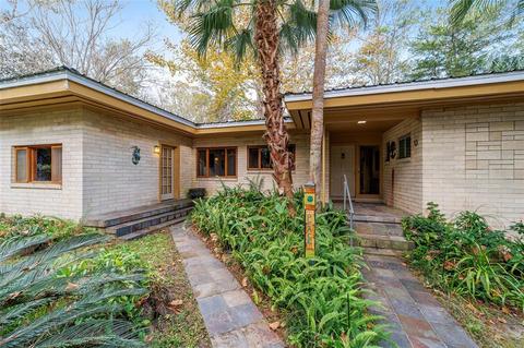101 NW 44th St, Gainesville, FL 32607