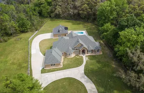 1451 NW 104th Dr, Gainesville, FL 32606