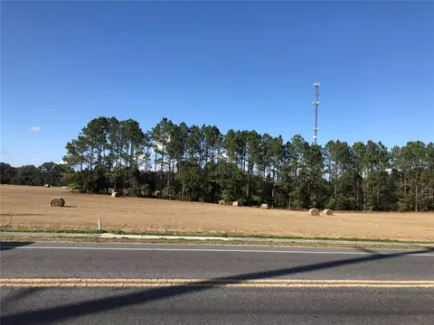 000 E Wade St, Trenton, FL 32693