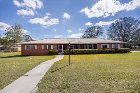 450 NW 2nd St, Lake Butler, FL 32054