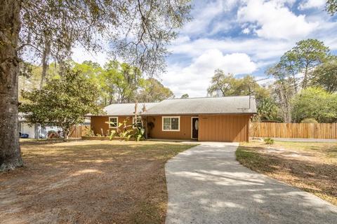 8605 Ridge Rd, Melrose, FL 32666