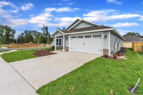 1495 SW 66th Way, Gainesville, FL 32607