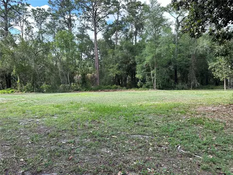 18710 SE 87th Pl, Ocklawaha, FL 32179
