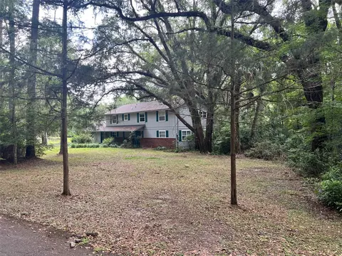 8415 SW 28th Pl, Gainesville, FL 32608