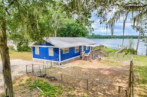 114 Benjamin Dr, Hawthorne, FL 32640