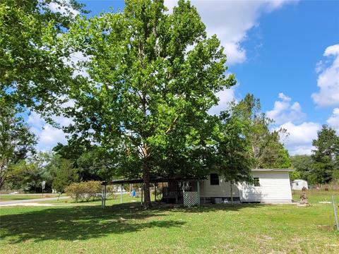 8651 NE 61 Pl, Bronson, FL 32621