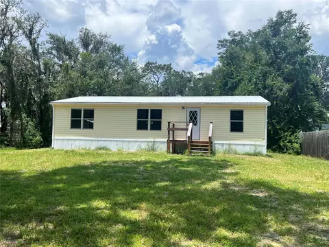 808 NW 14th Way, Lake Panasoffkee, FL 33538