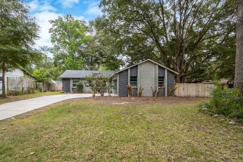 1301 SW 81st Dr, Gainesville, FL 32607