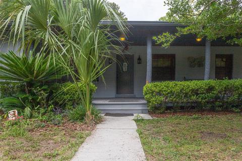 225 SE 3rd St, Chiefland, FL 32626