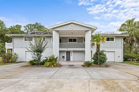 3044 SW 70th Ln, Gainesville, FL 32608