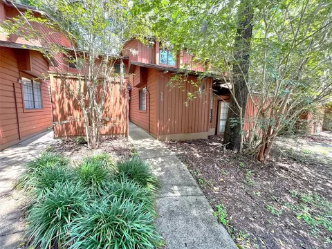 919 SW 57th Ter, Gainesville, FL 32607