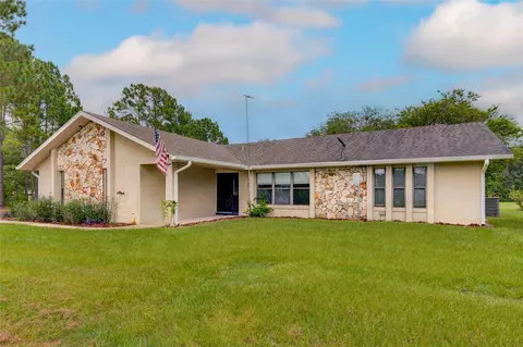 650 NE 155th St, Trenton, FL 32693