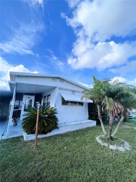 509 50th Avenue Plz W, Bradenton, FL 34207