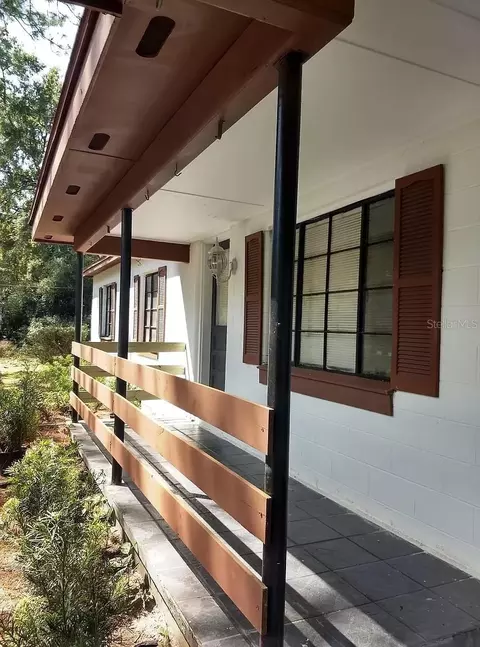 4320 NW 10th St, Gainesville, FL 32609