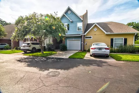 10520 NW 28th Pl, Gainesville, FL 32606