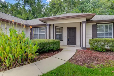 8725 NW 9th Pl, Gainesville, FL 32606
