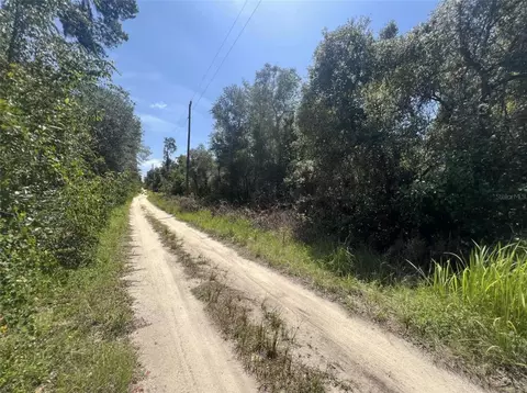 Ne 236th Street, Fort Mc Coy, FL 32134