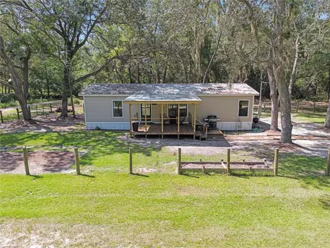 11122 NE 235th St, Fort Mc Coy, FL 32134