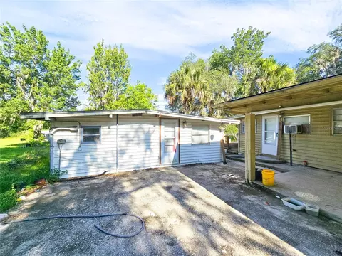 1098 State Road 20, Interlachen, FL 32148
