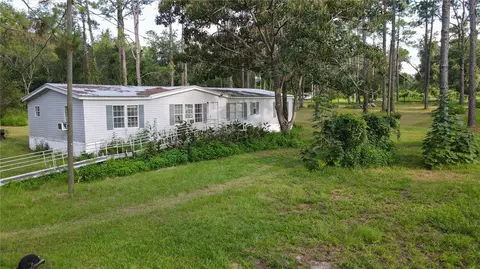 11219 SW 282nd St, Newberry, FL 32669