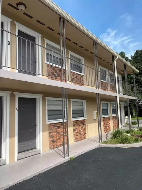 501 NW 15th Ave #6, Gainesville, FL 32601