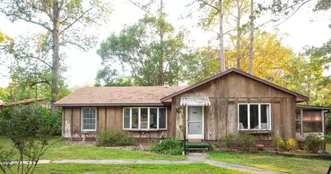 580 Pennsylvania Ave, Bronson, FL 32621