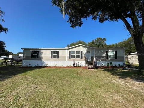 125 Plantation Way, Hawthorne, FL 32640