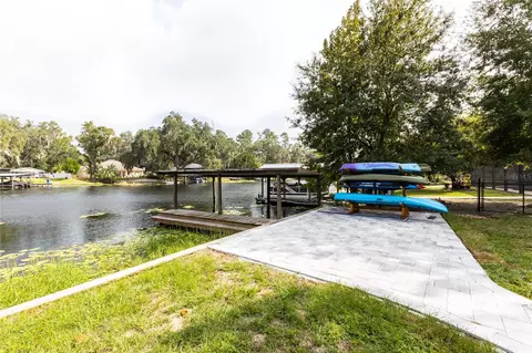 275 SE 5th Ave, Melrose, FL 32666