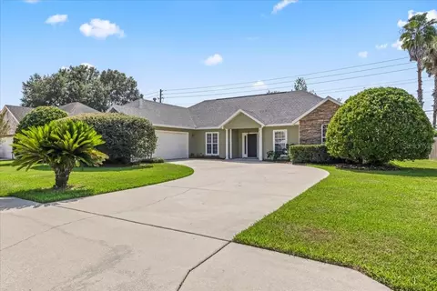11921 NW 8th Rd, Gainesville, FL 32606