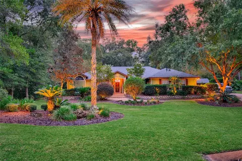 12515 SW 11th Ave, Newberry, FL 32669