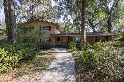 2811 NW 12th Pl, Gainesville, FL 32605