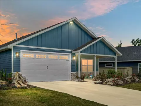1051 SW 66th Ter, Gainesville, FL 32607