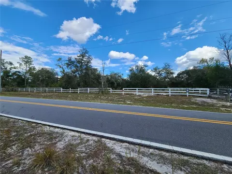 10600 NE 2nd Way, Branford, FL 32008