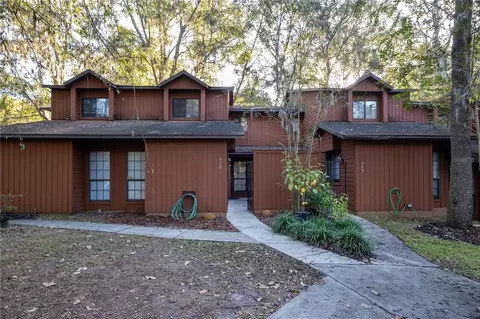 915 SW 57th Ter, Gainesville, FL 32607