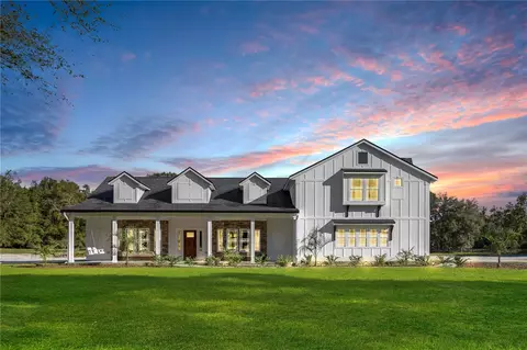 125 Hermitage Gln, High Springs, FL 32643