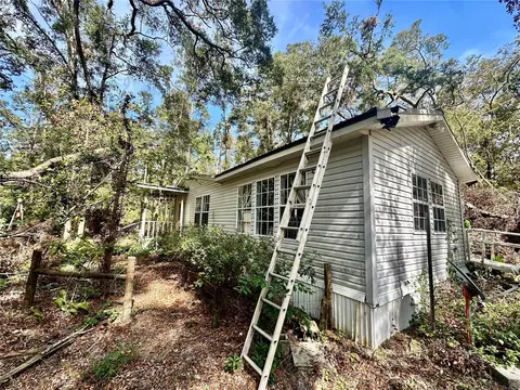 527 NE 385th Ave, Old Town, FL 32680