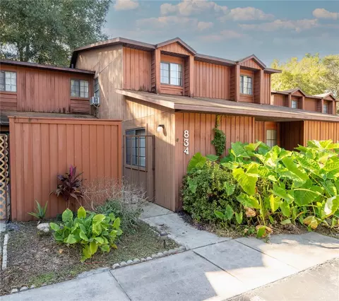 834 SW 58th Ter, Gainesville, FL 32607