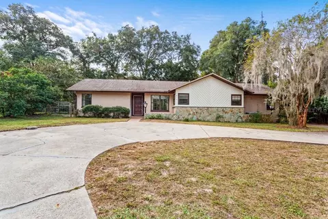 610 SE 28th St, Melrose, FL 32666