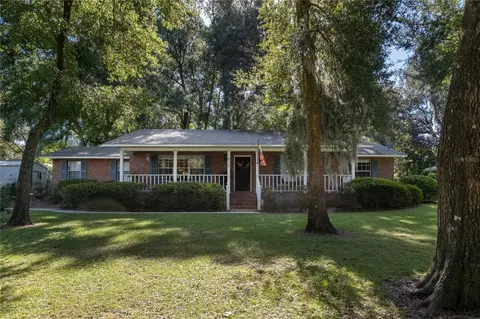 618 SE 28th Way, Melrose, FL 32666